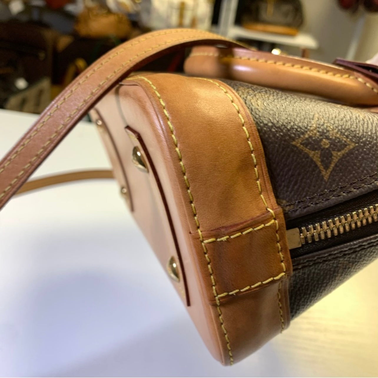 Pre-Owned Louis Vuitton Alma BB Monogram SN1129