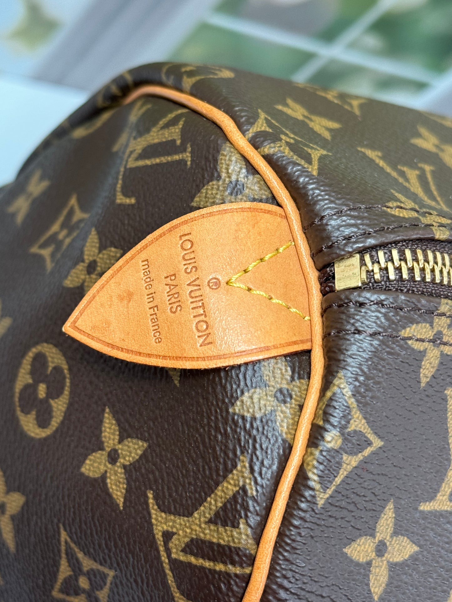 Preowned Louis Vuitton speedy 40