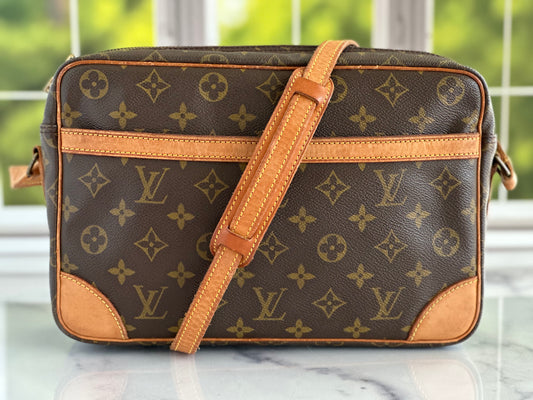 Preowned Louis Vuitton Trocadero 30