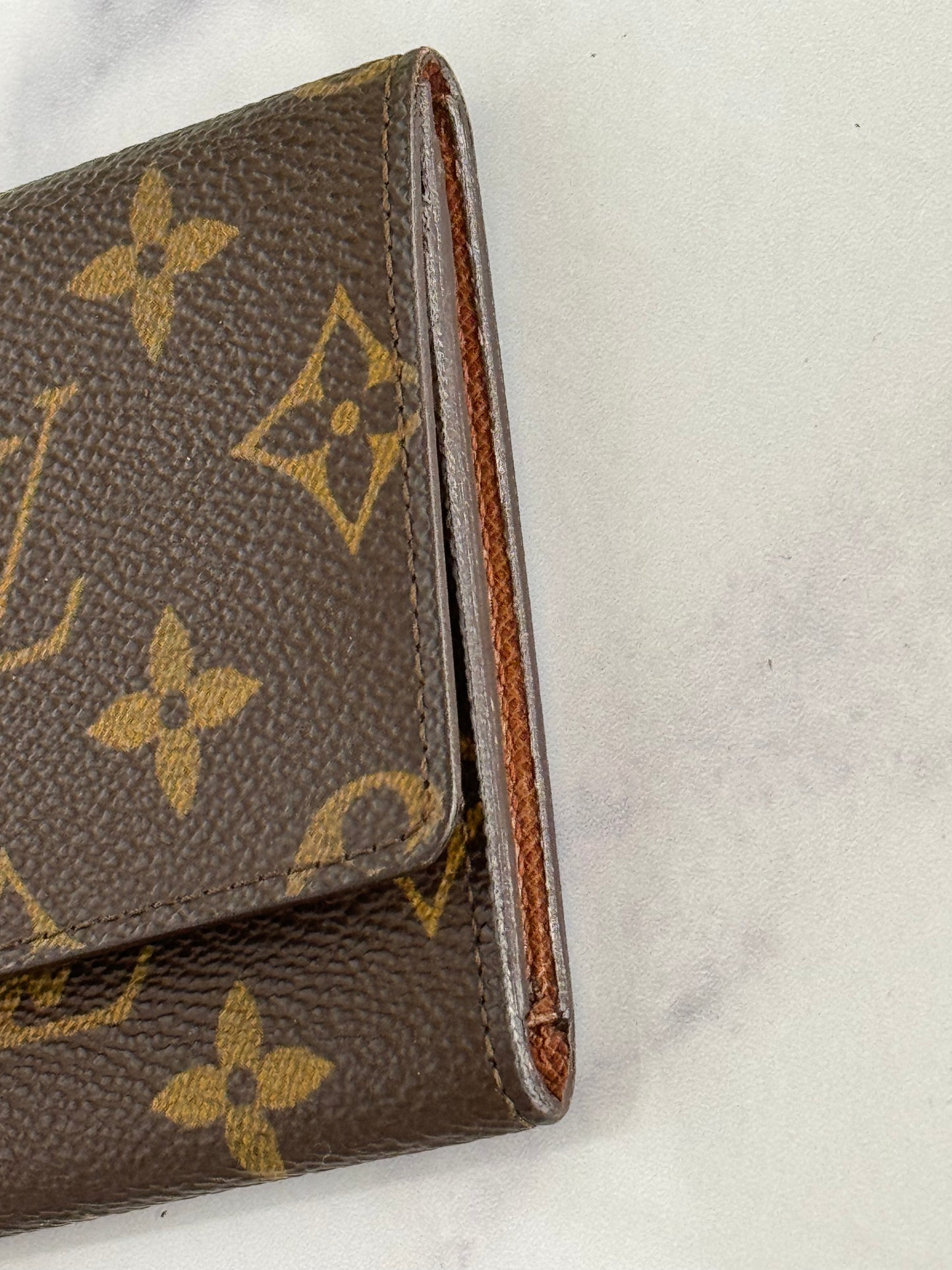 Pre-Owned Louis Vuitton Check Holder MI8909