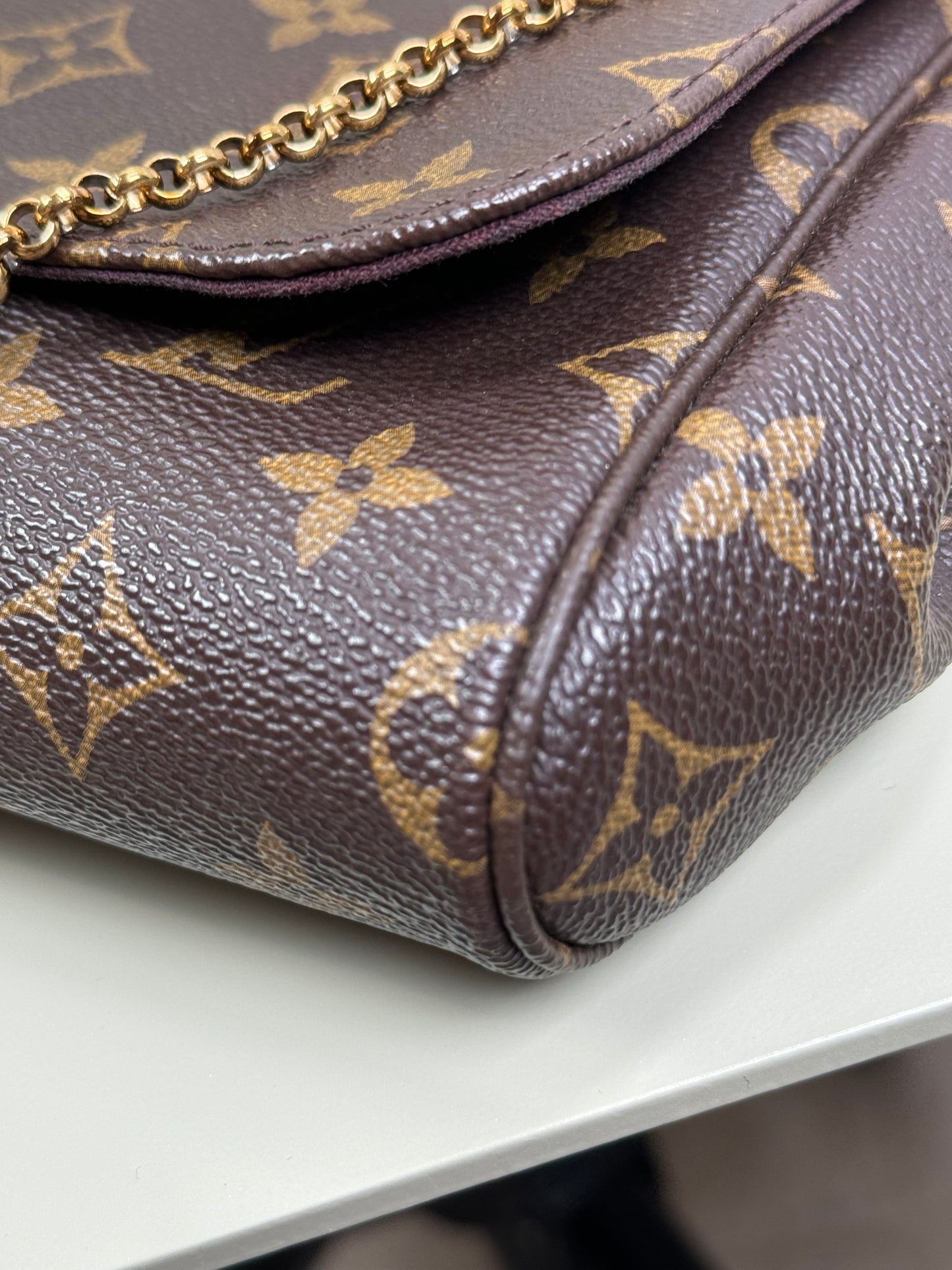 Preowned Louis Vuitton Favorite MM Size Monogram