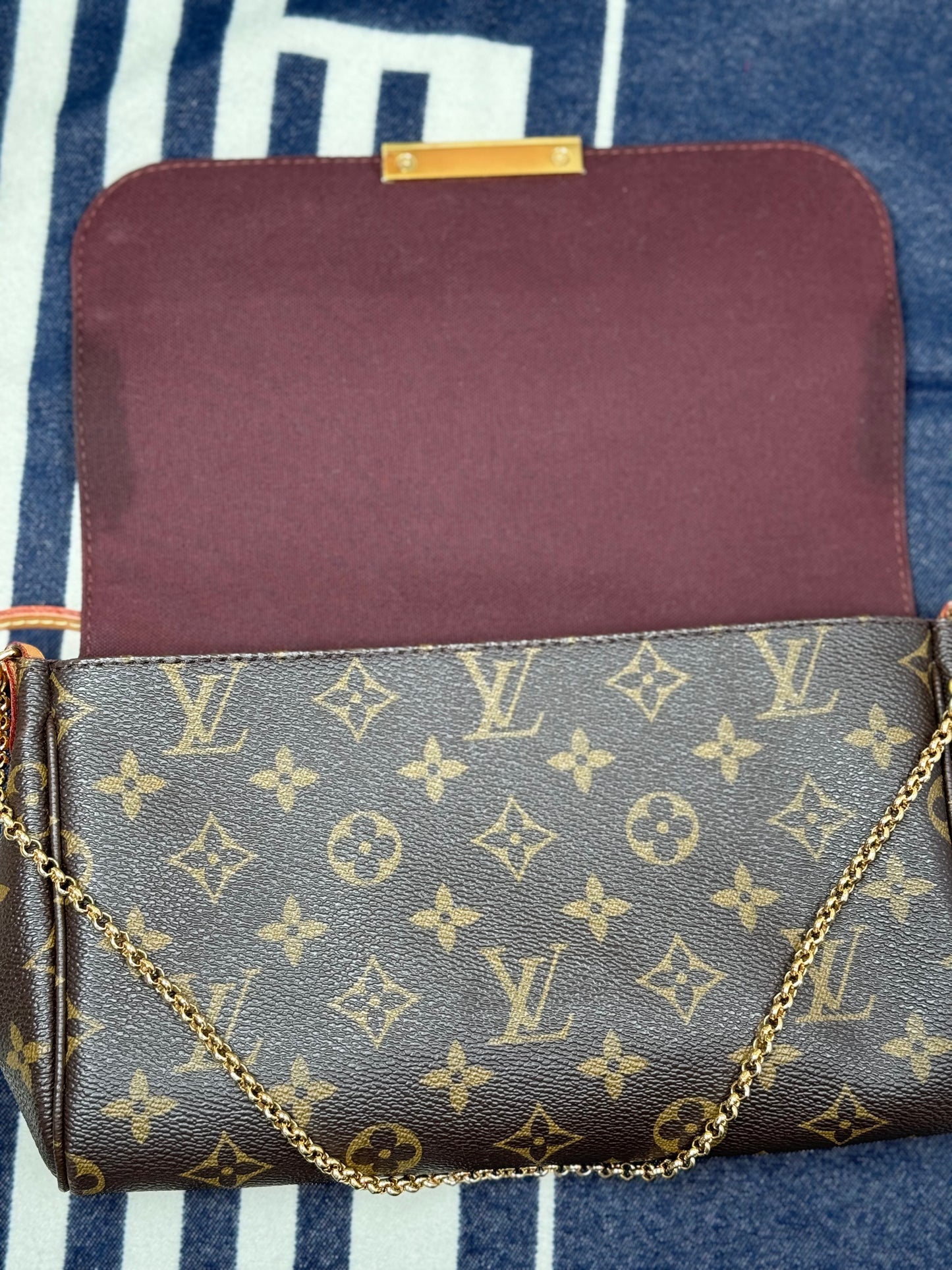 FL0148 Preowned Louis Vuitton Favorite Mm size Monogram