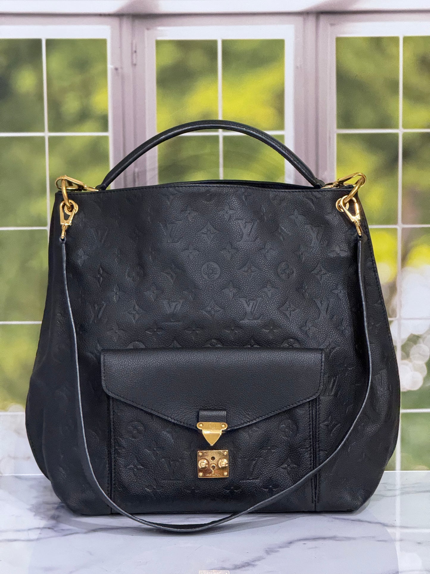 CA1134 Pre-Owned Louis Vuitton Metis Hobo Empreinte Noir