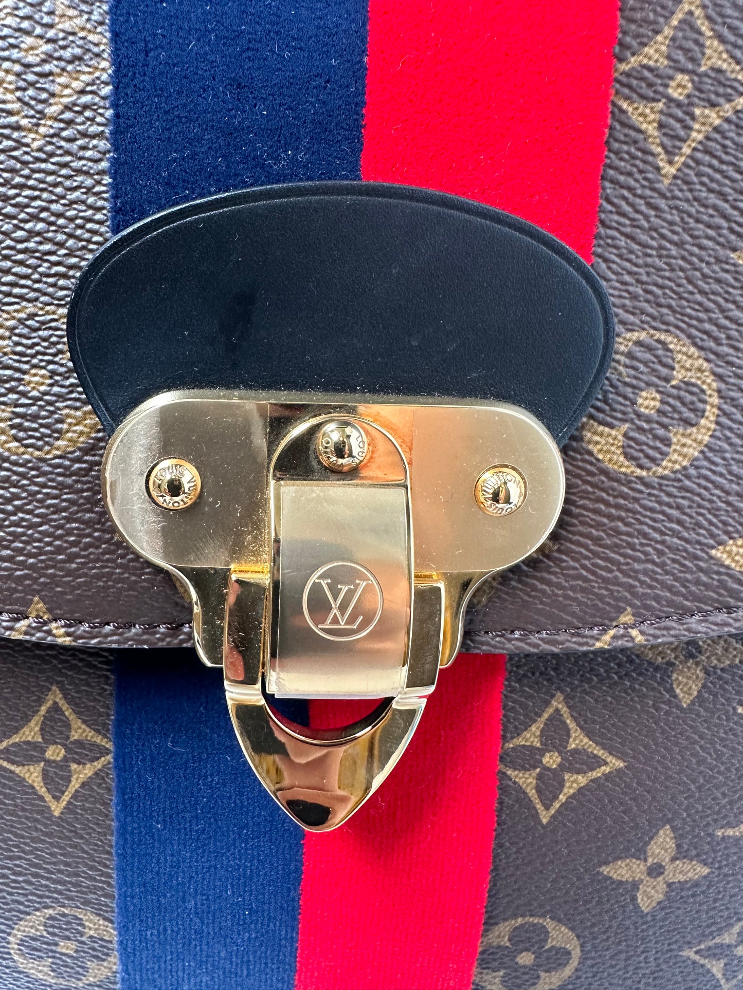 Preowned Louis Vuitton George MM size