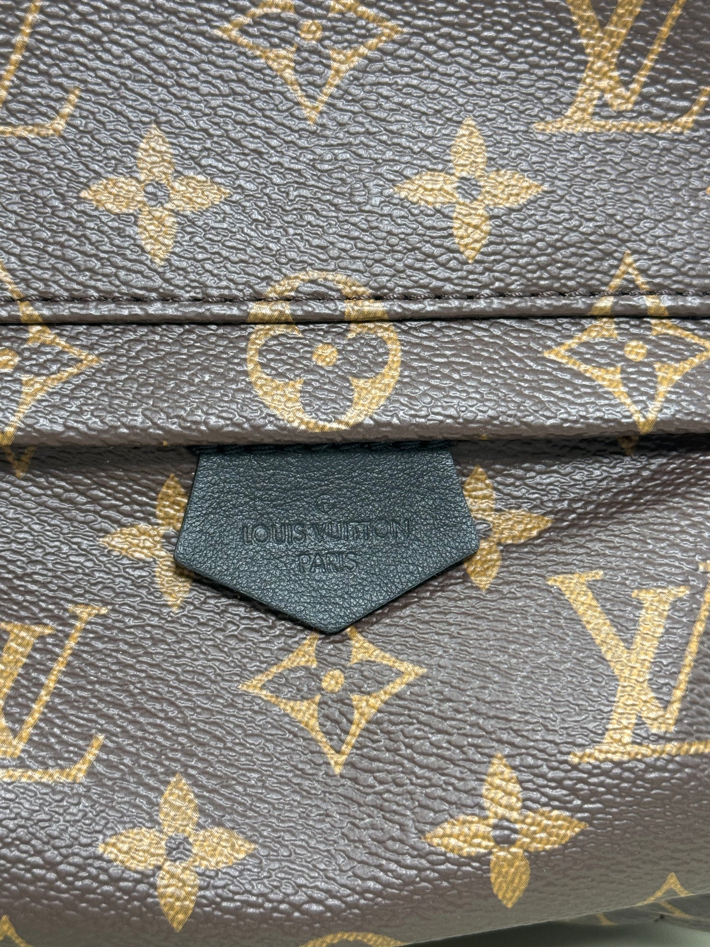 Preowned Louis Vuitton Palm Spring Mini