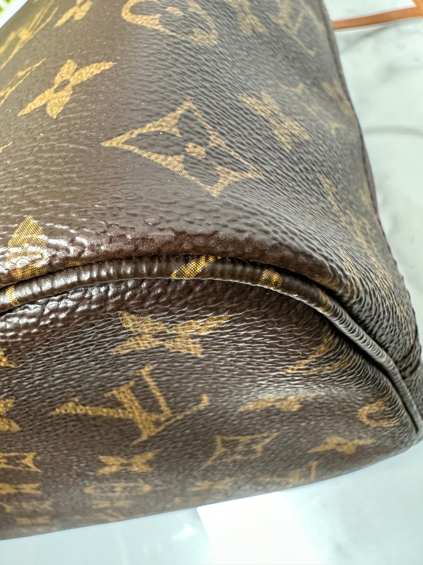 LM2119 Preowned Louis Vuitton Neverful MM Size Monogram no Pouch