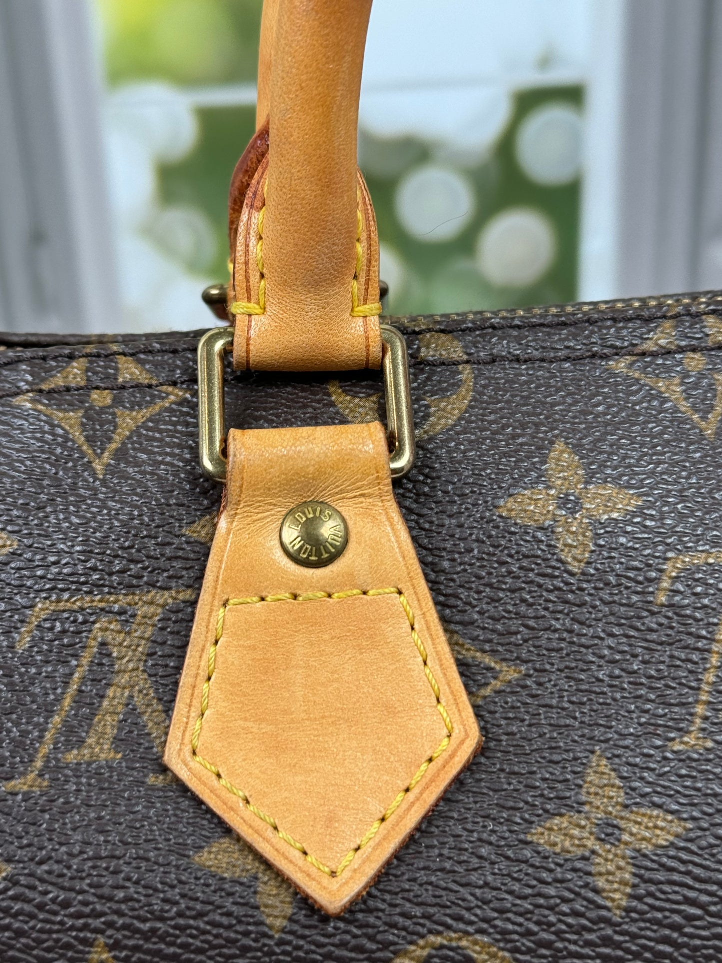 Preowned Louis Vuitton Speedy 25