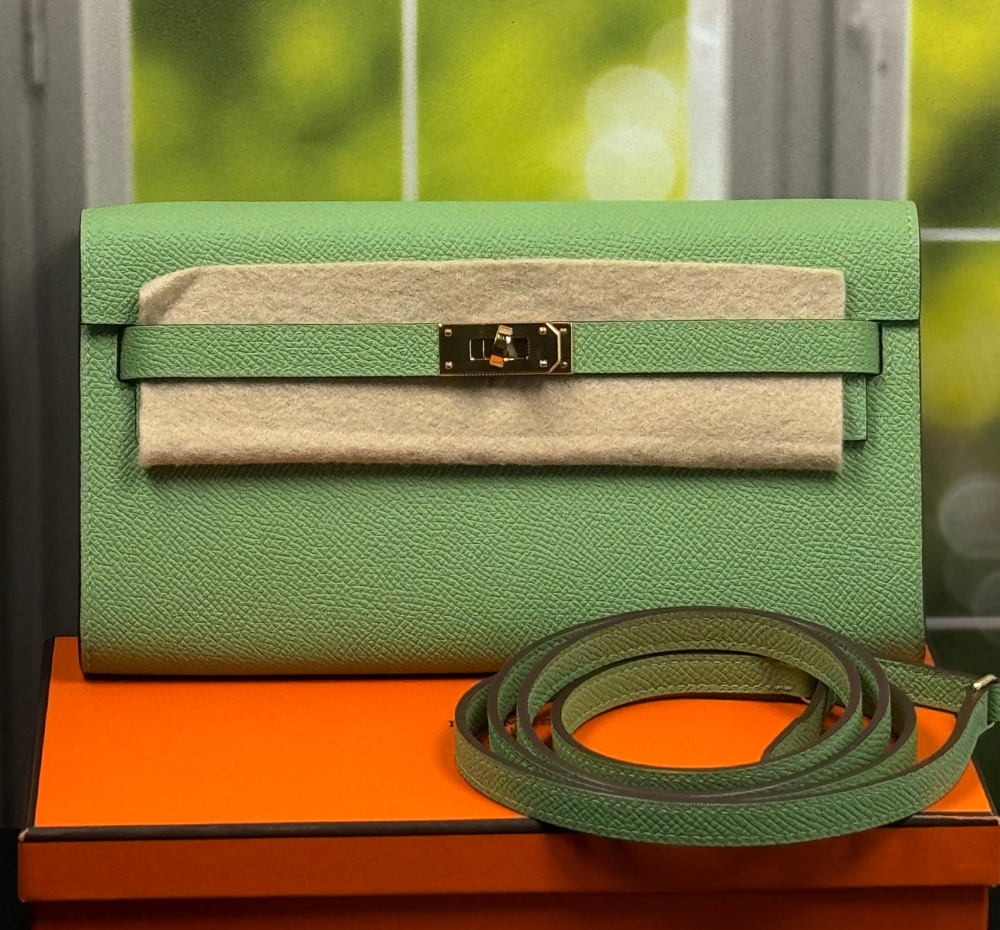 Preowned Hermes Kelly To Go Vert Criquet