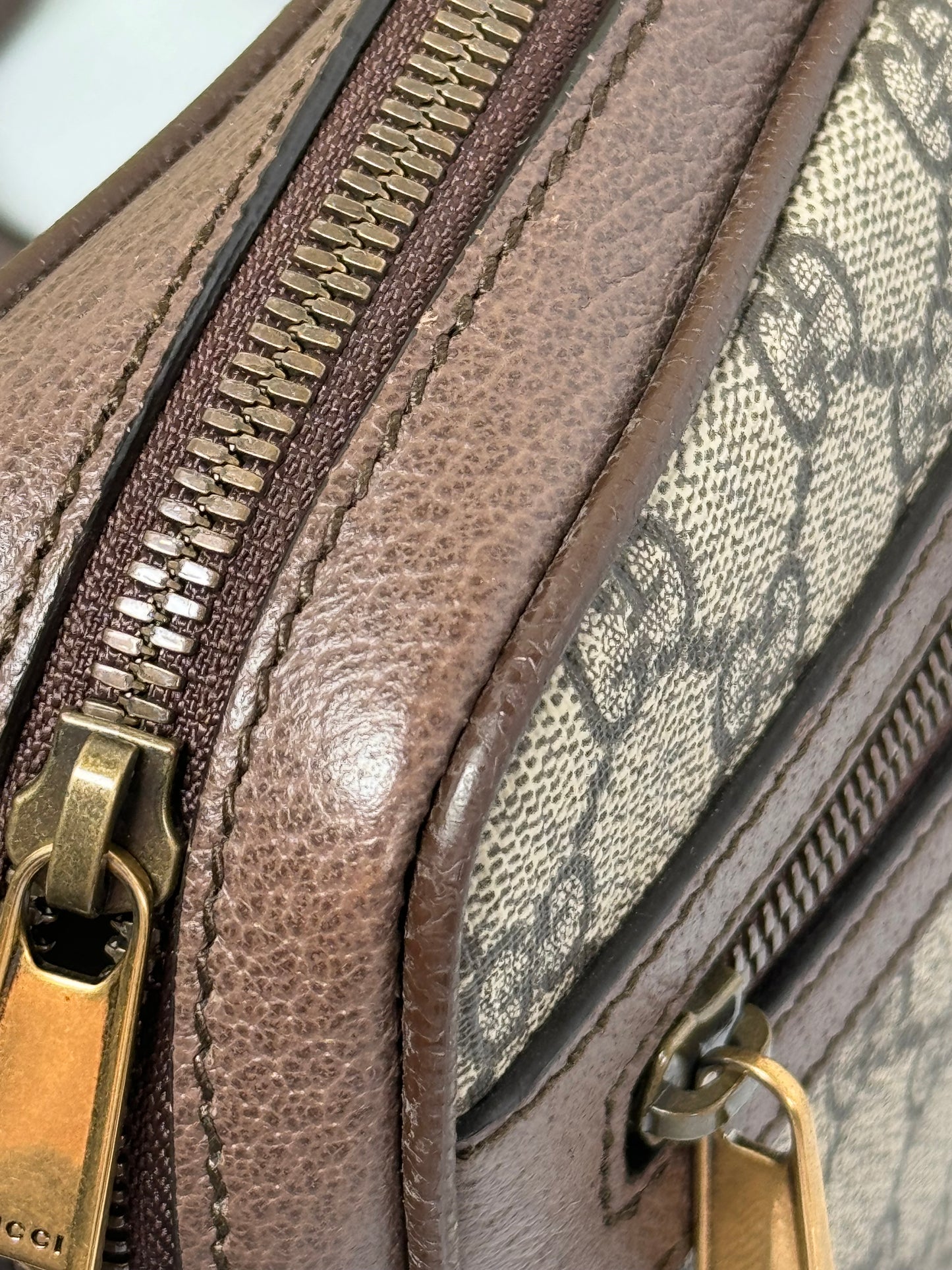 Preowned Gucci Ophidia Messenger Bag