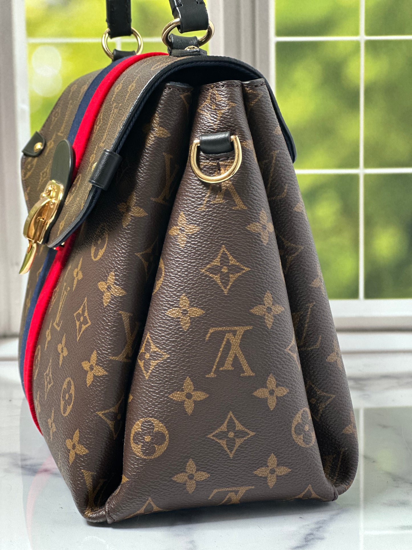 Preowned Louis Vuitton George MM size