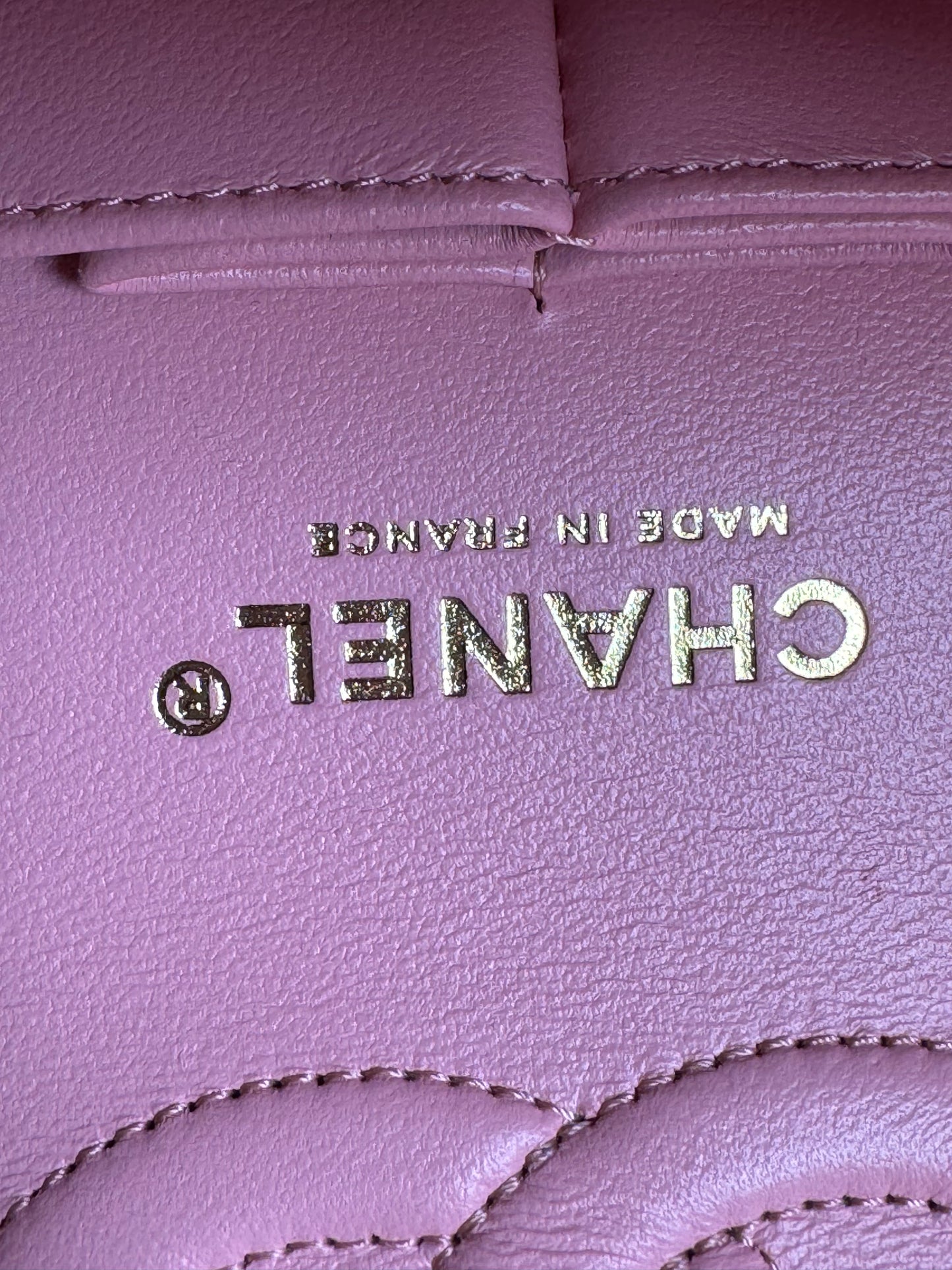 Preowned Chanel Classic Flap 22C Pink Grained Caviar