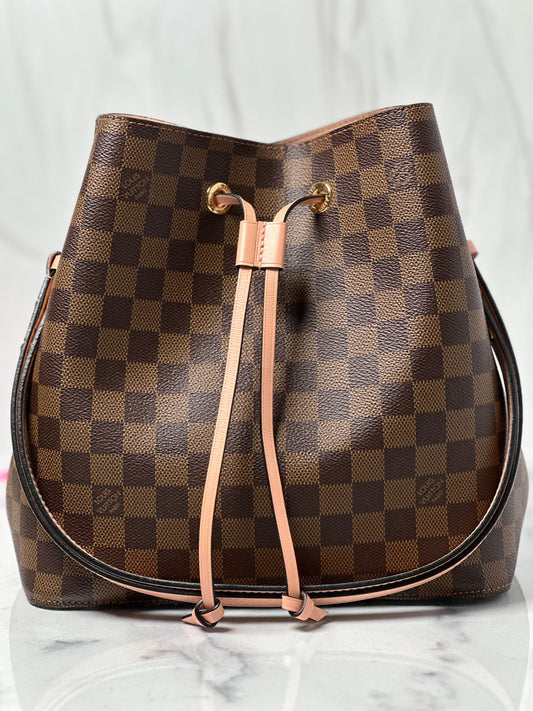 Pre-Owned Louis Vuitton Neonoe Rose Poudre