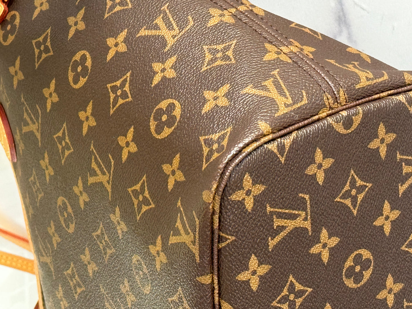 CA2109 Pre-Owned Louis Vuitton Neverful Mm size monogram