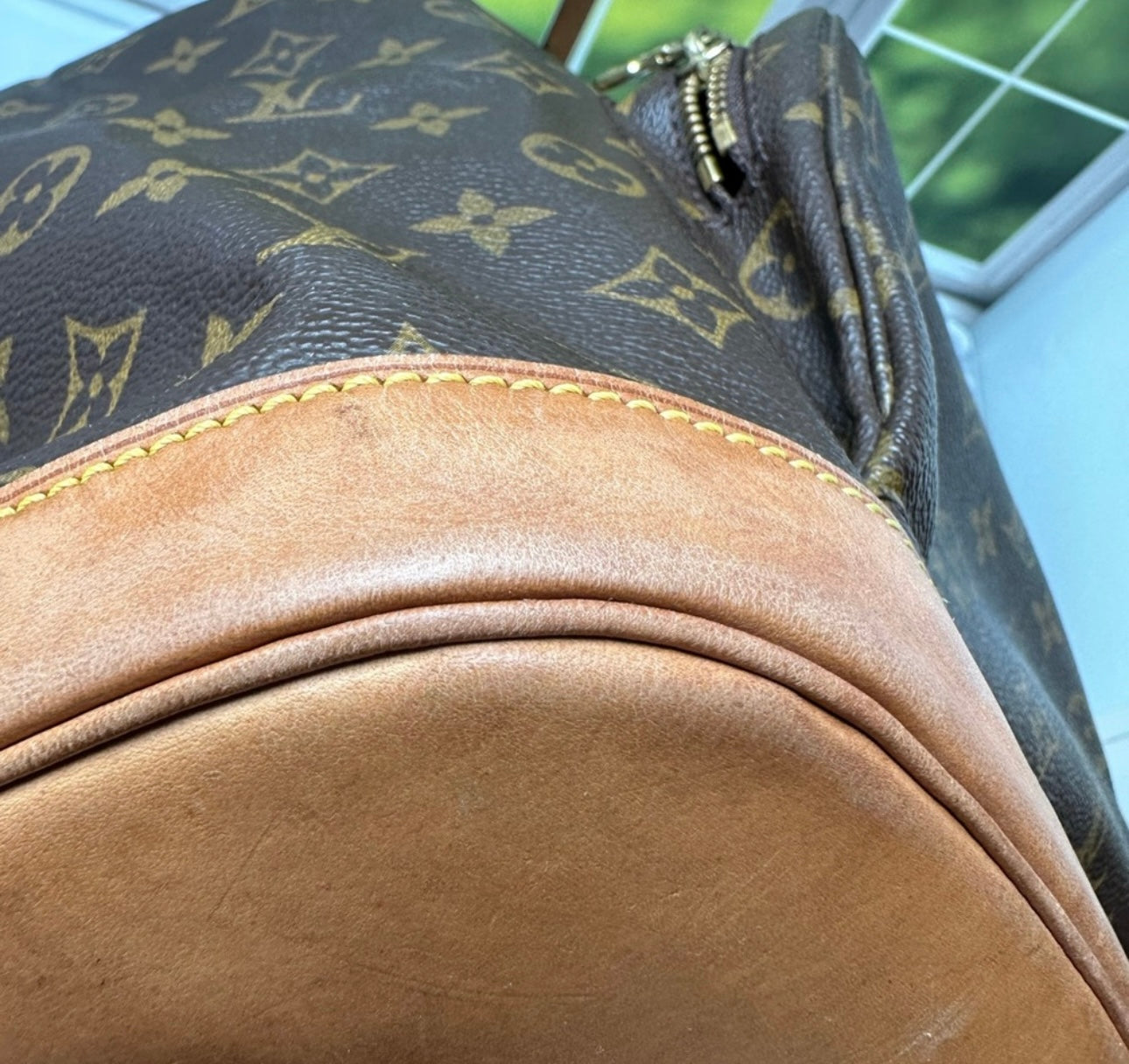 Pre-Owned Louis Vuitton Montsouris GM monogram