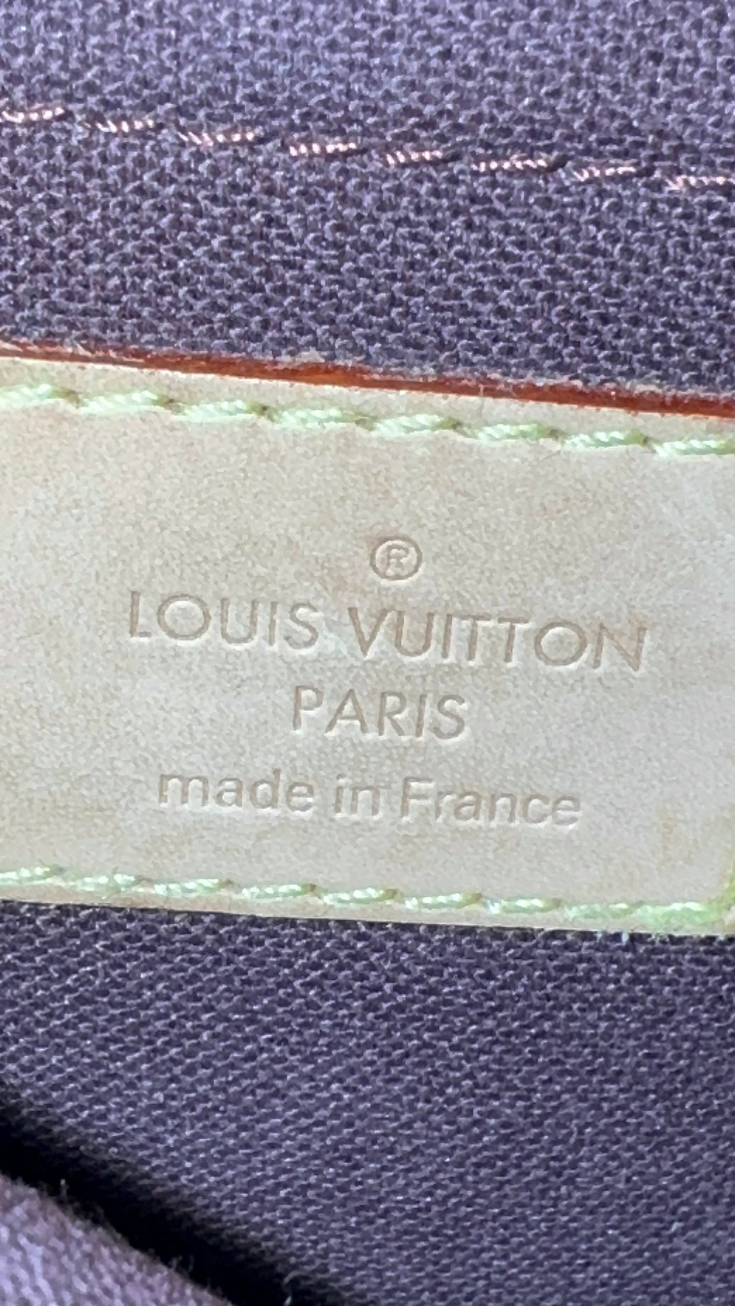 SA4153 Pre-Owned Louis Vuitton Favorite Monogram Mm size