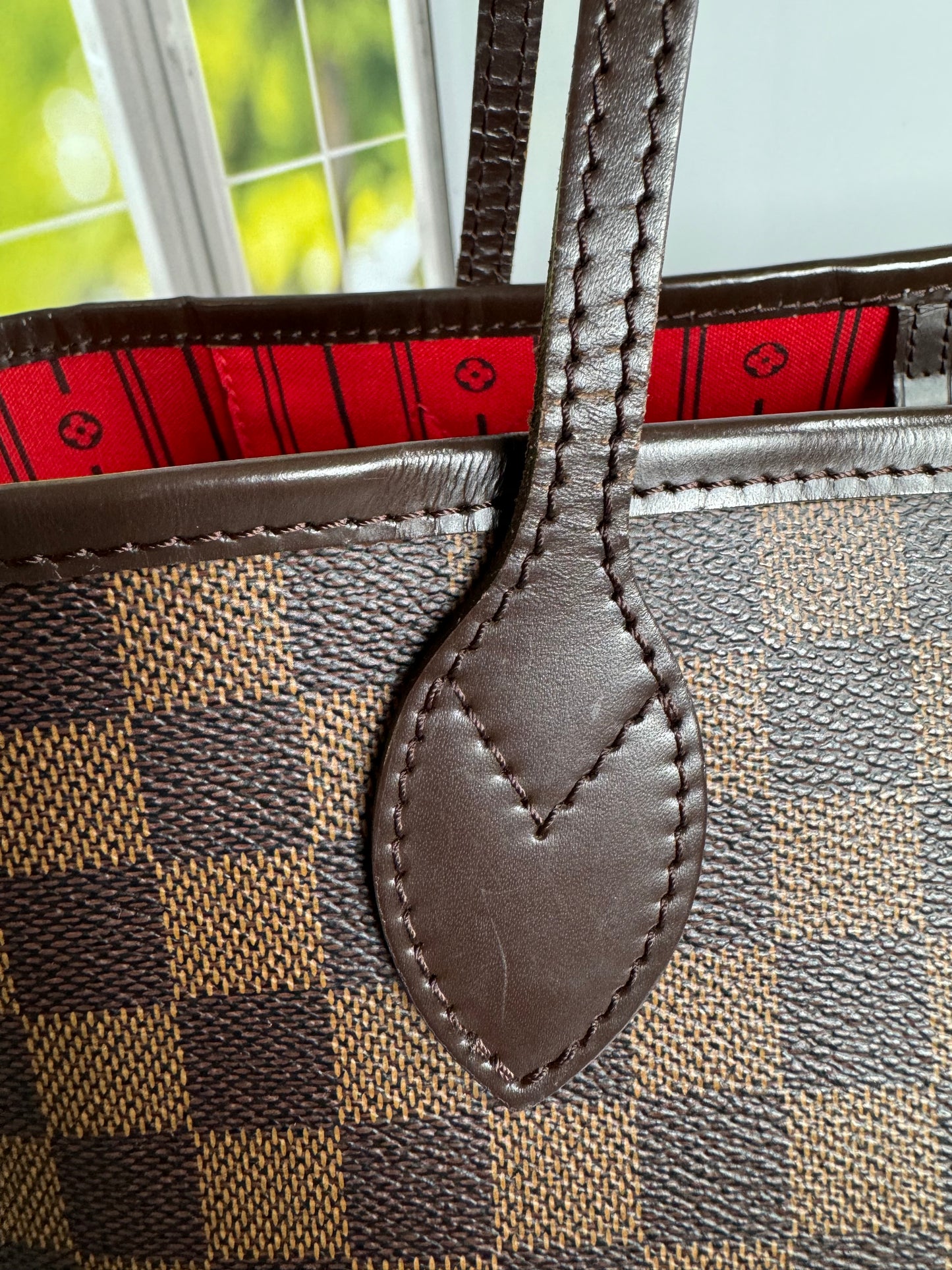 Preowned Louis Vuitton Neverful MM Size Damier Ebene