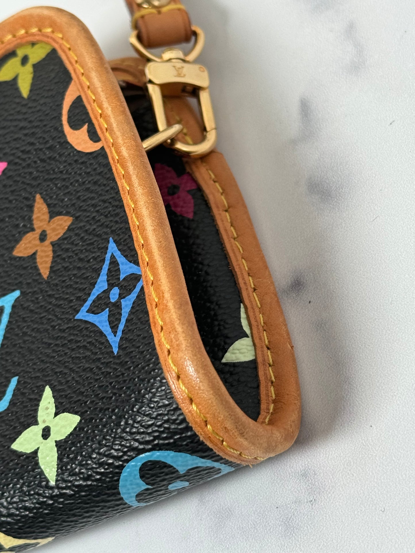 Preowned Louis Vuitton Shirley Multicolor Noir