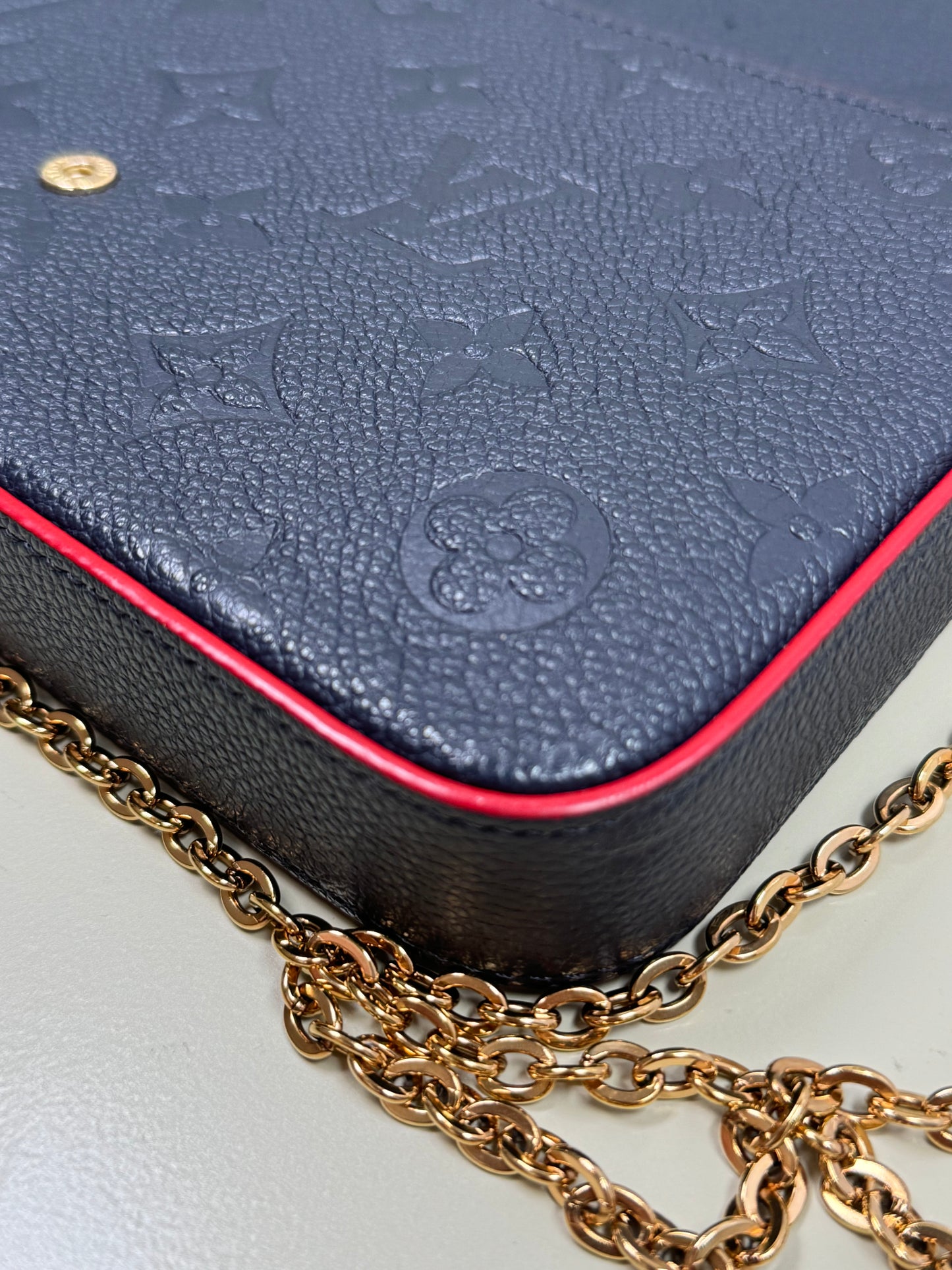 Preowned Louis Vuitton Felicie Empreinte Marine Rouge