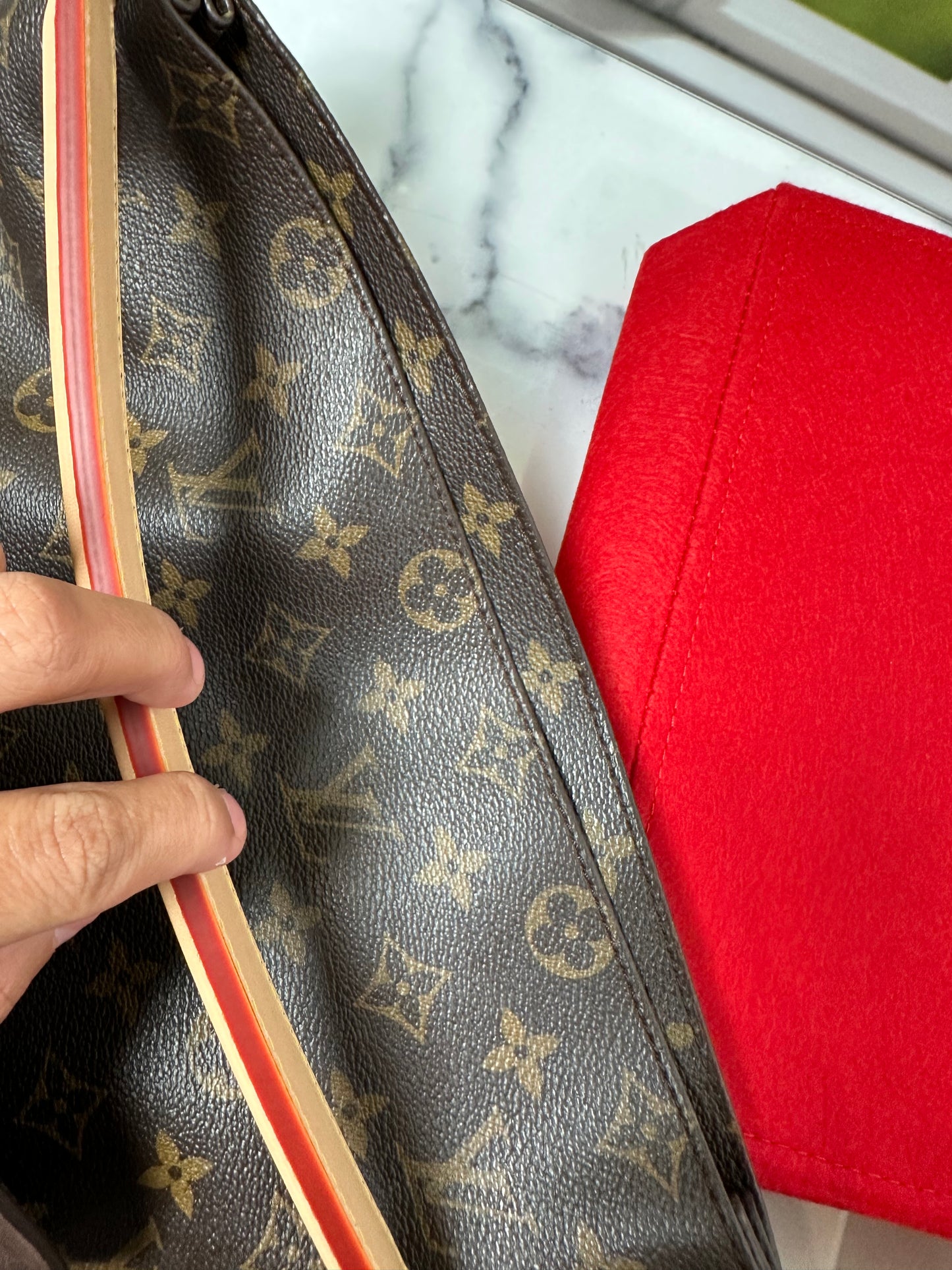 Preowned Louis Vuitton Metis Hobo Monogram