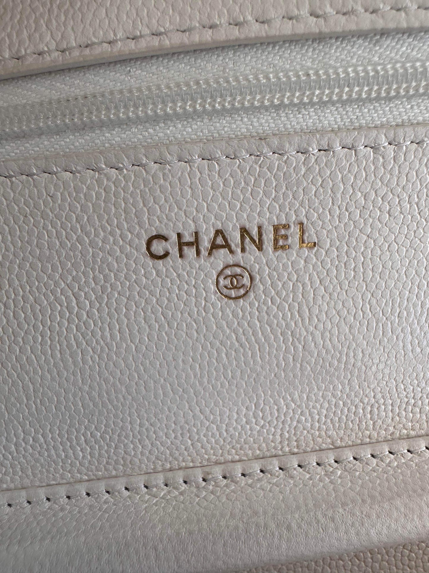 Preowned Chanel Wallet On Chain Caviar Leather GHW