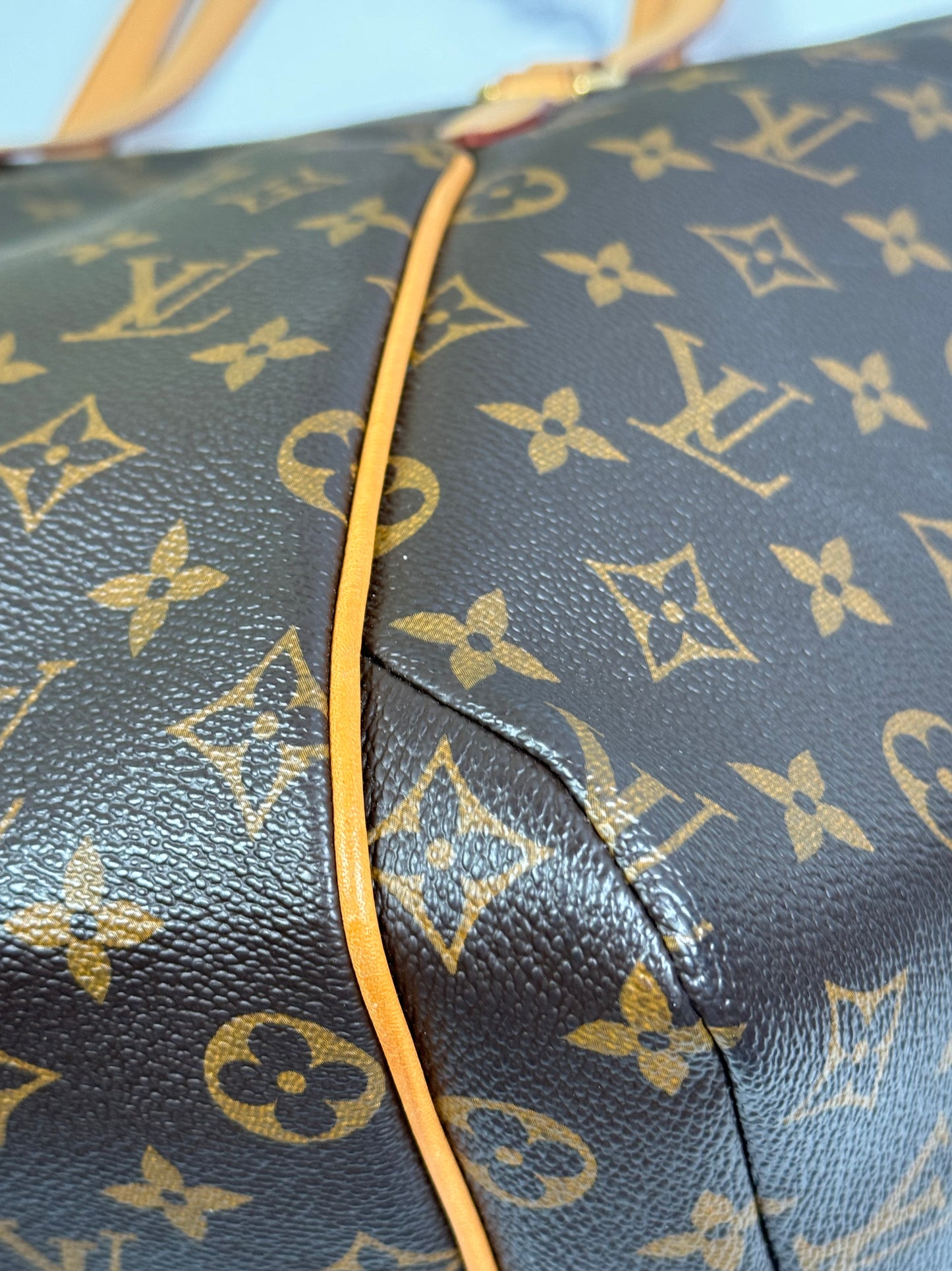 Preowned Louis Vuitton Totally Mm Size Monog