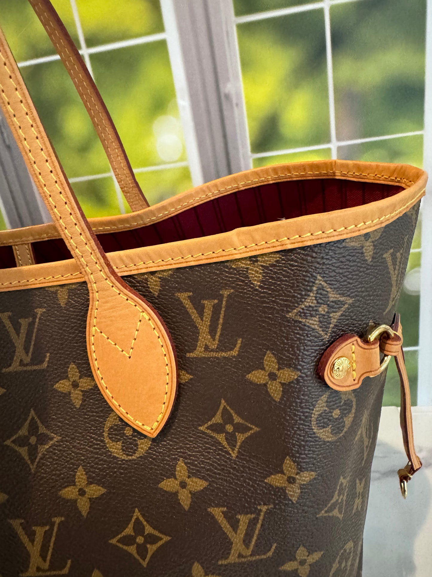 SF1174 Pre-Owned Louis Vuitton Neverful MM size