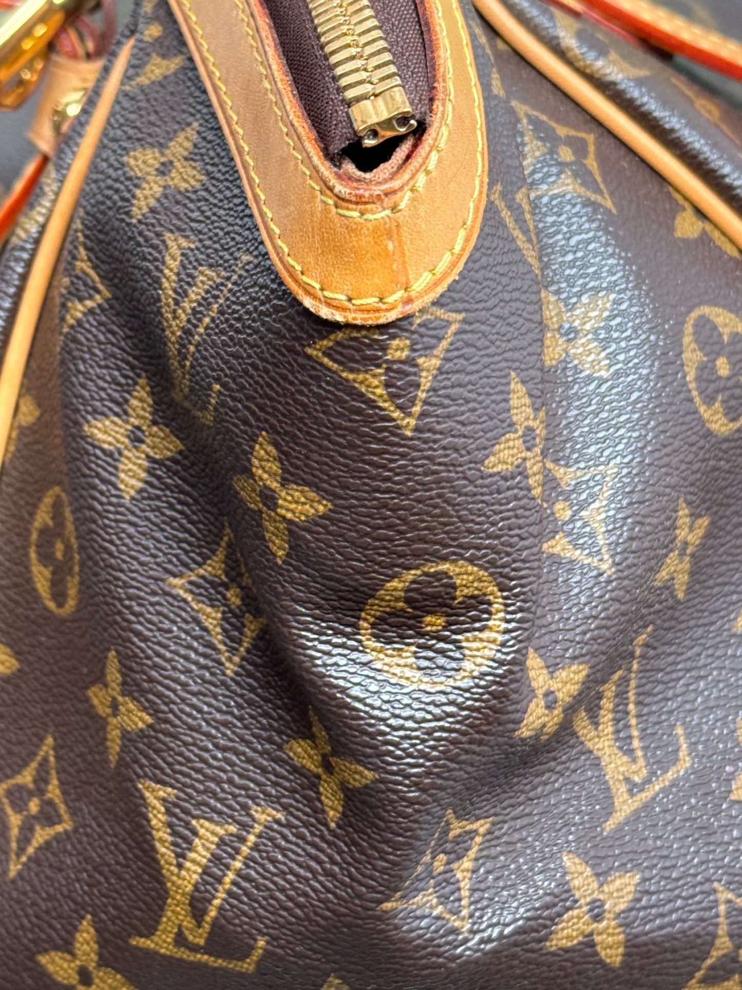 Preowned Louis Vuitton Tivoli Gm