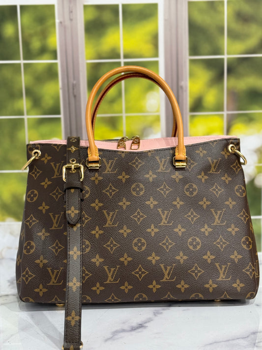 Pre-Owned Louis Vuitton Pallas MM monogram