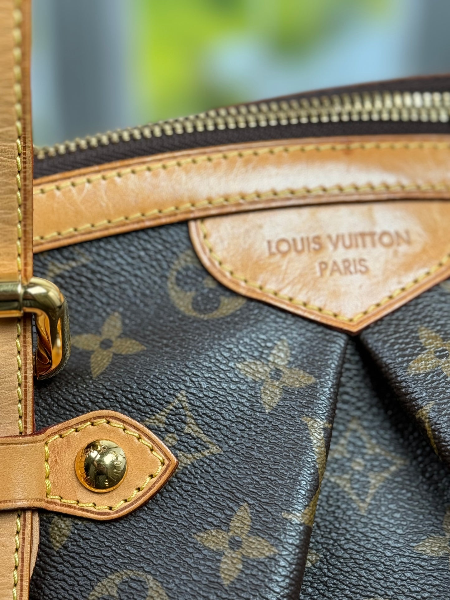 Preowned Louis Vuitton Tivoli Gm