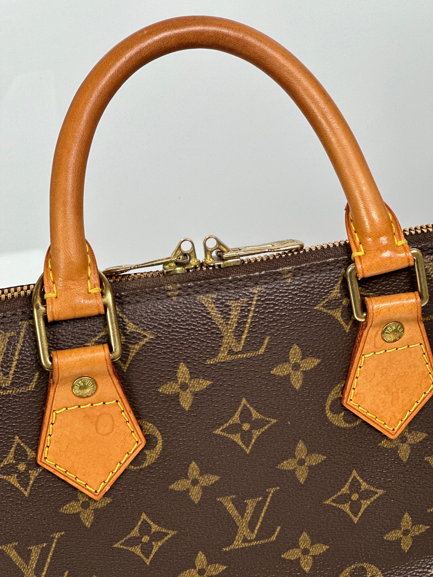 Pre-Owned Louis Vuitton Alma Monogram PM