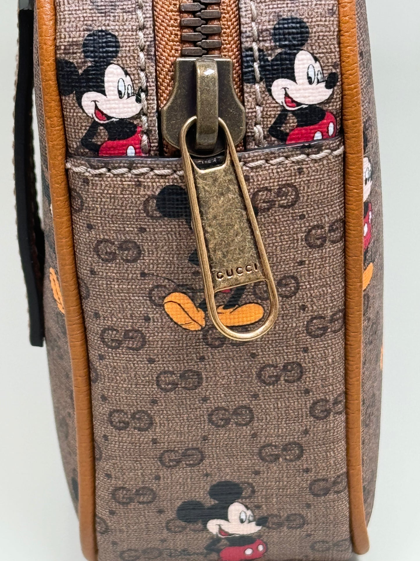 Preowned Gucci Disney Beltbag