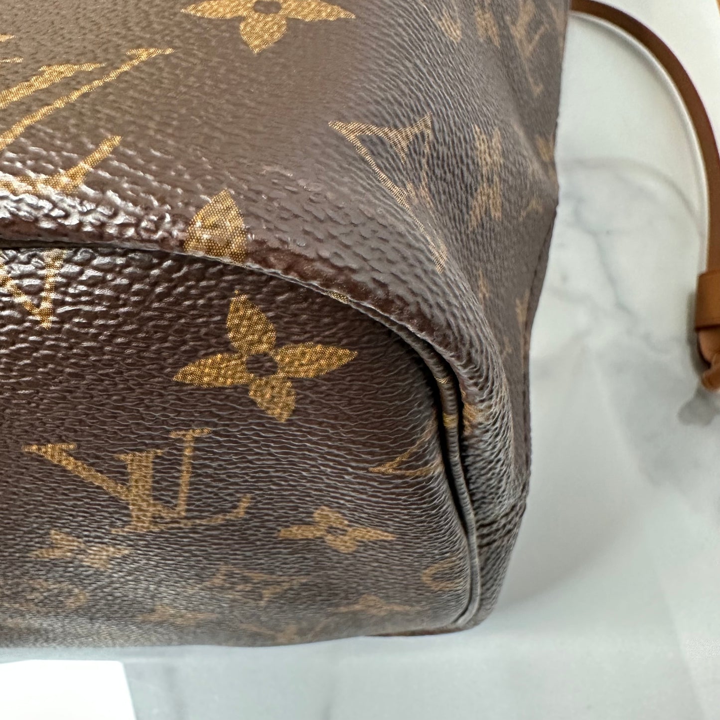 Preowned Louis Vuitton Neverful MM size Monogram