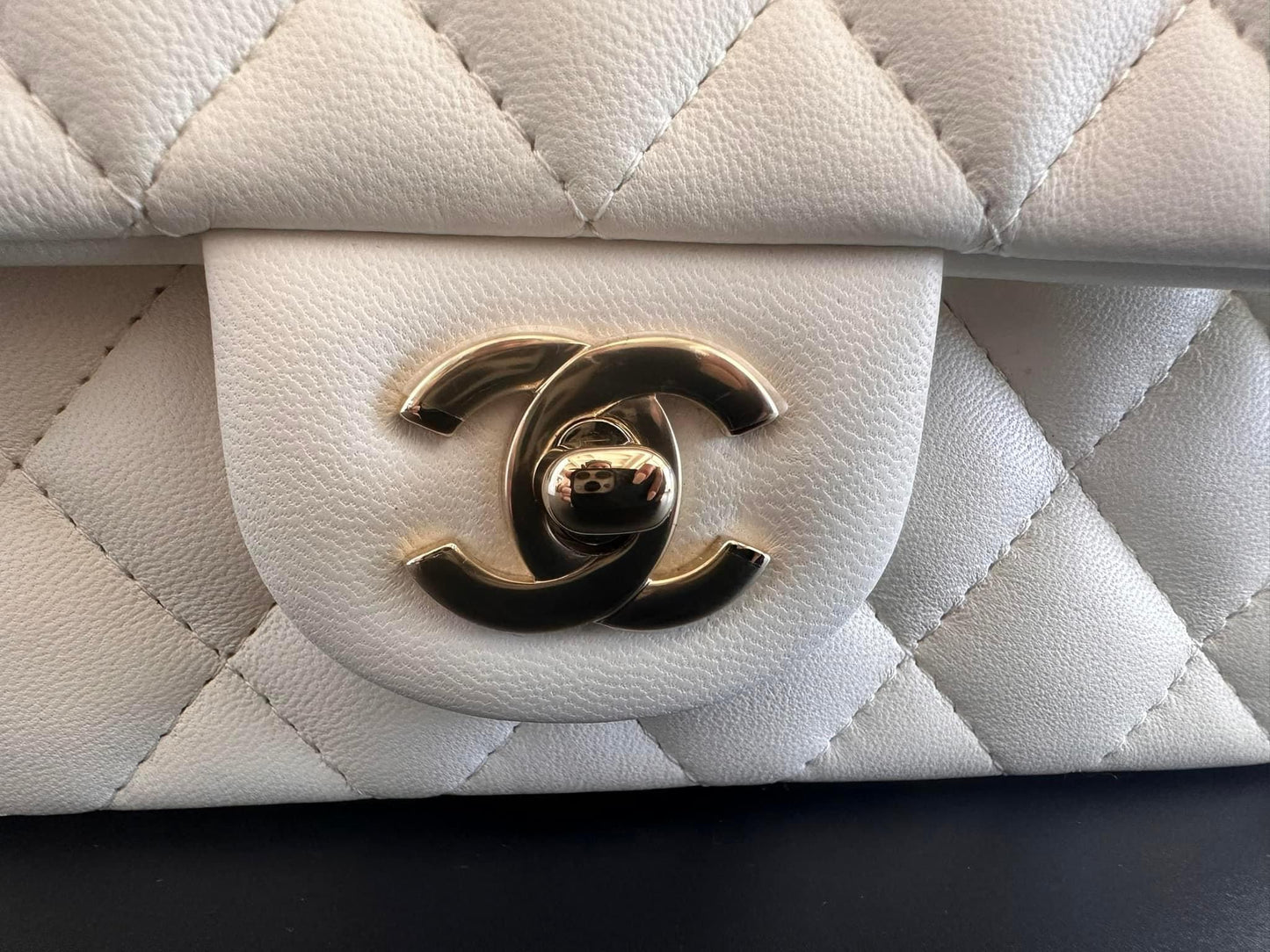 Preowned Chanel Mini Rectangular LGHW Microchip