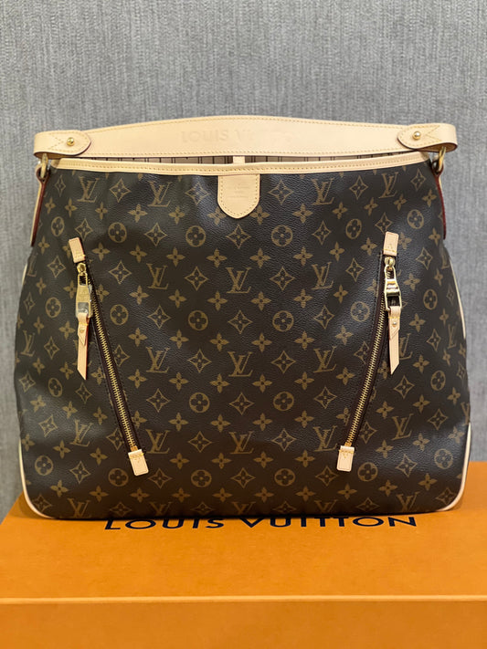 PREOWNED LOUIS VUITTON Delightful GM size monogram