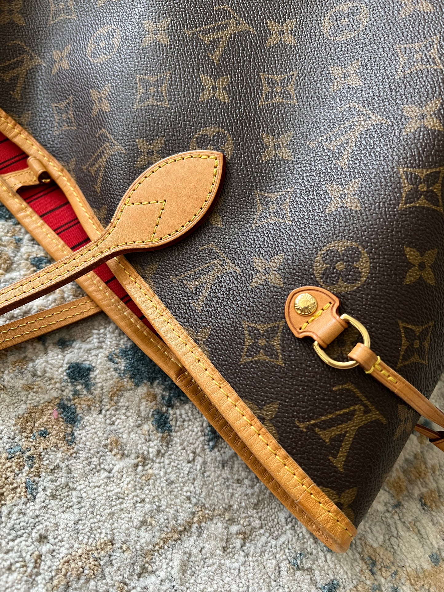 Louis Vuitton Mm size Monogram