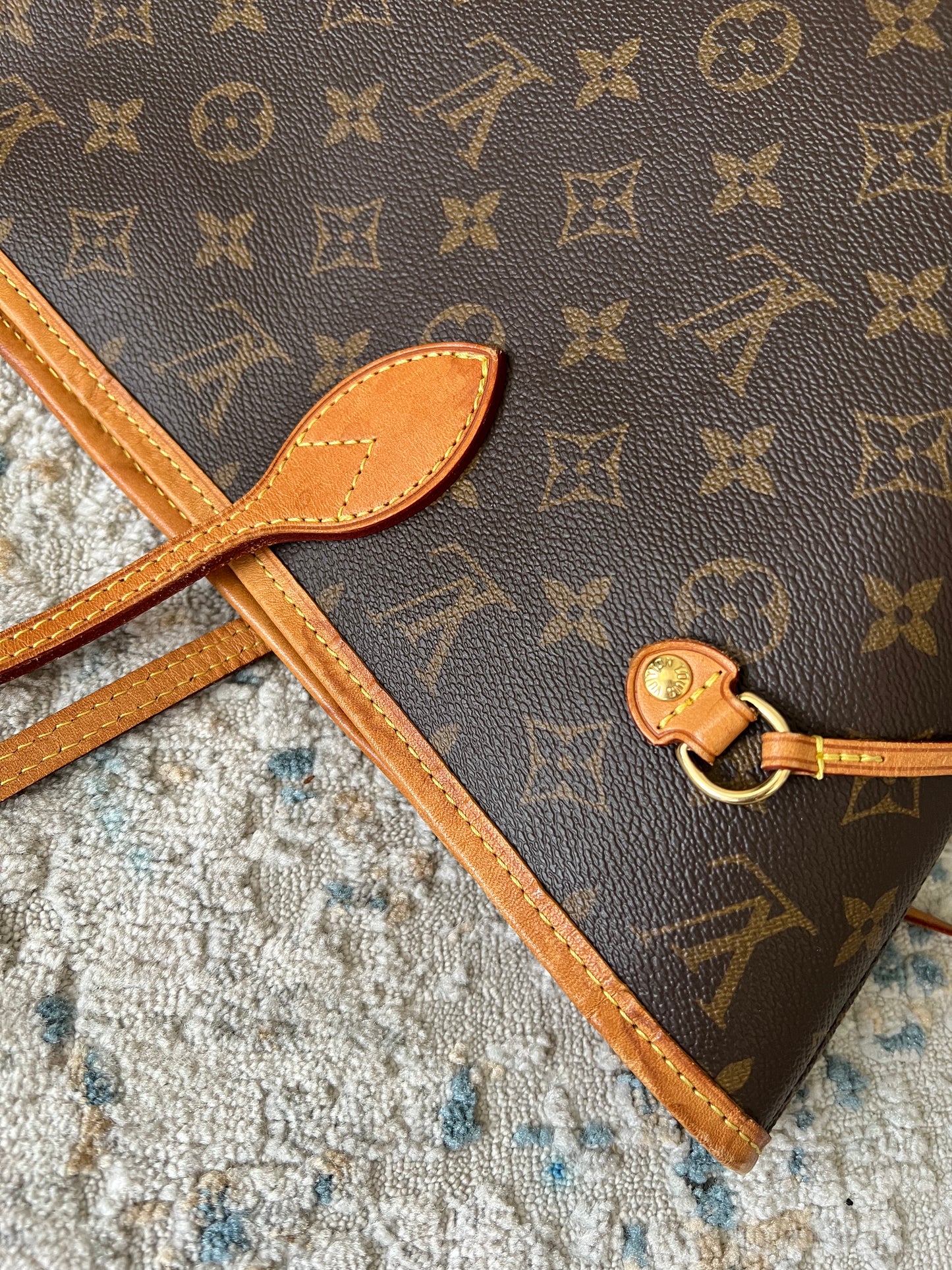 Louis Vuitton Neverful mM size Monogram