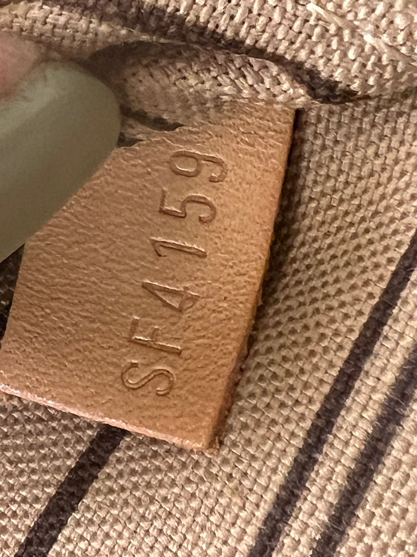 Louis Vuitton Neverful mM size Monogram