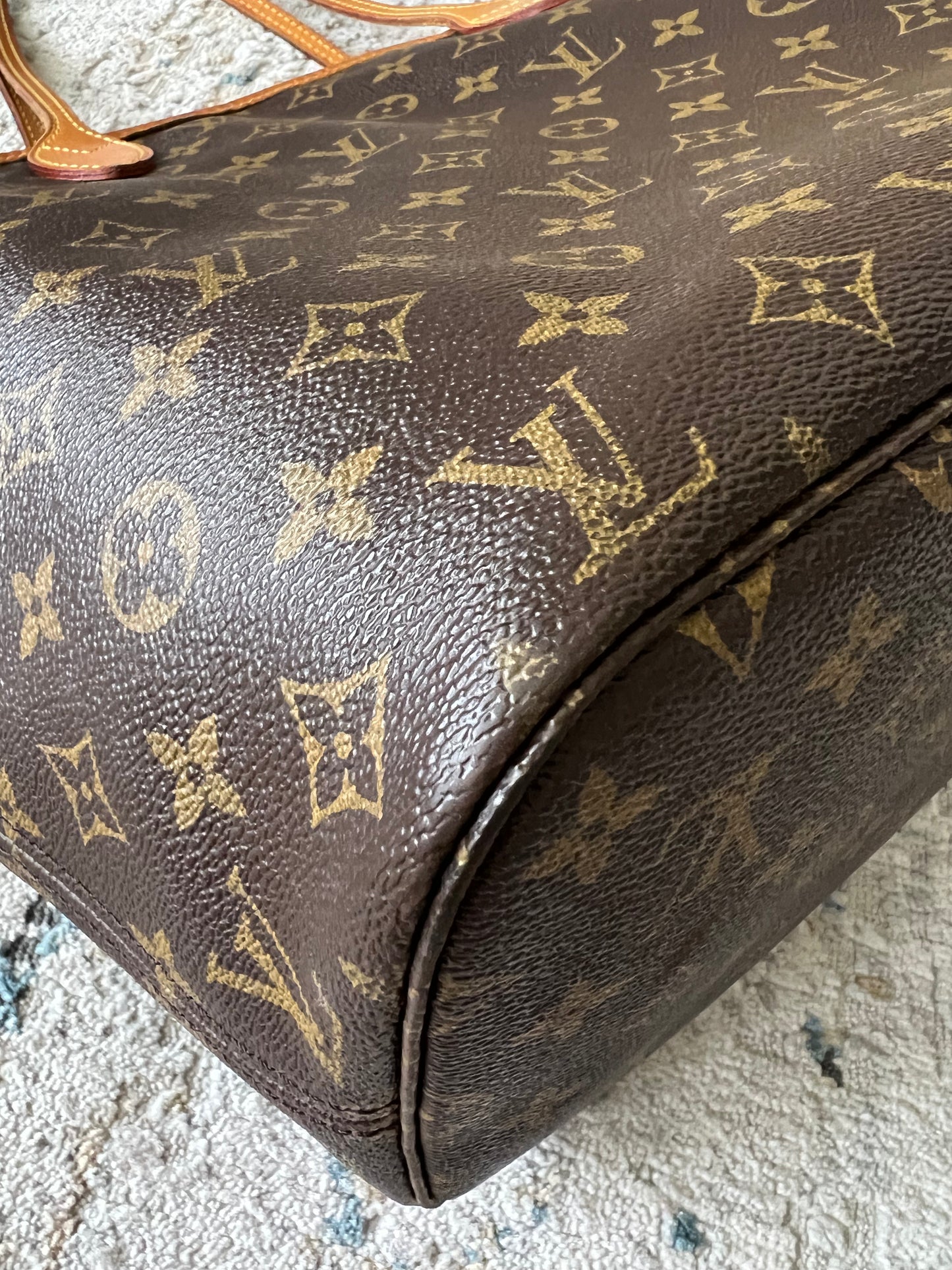 Louis Vuitton Neverful Mm size Mono