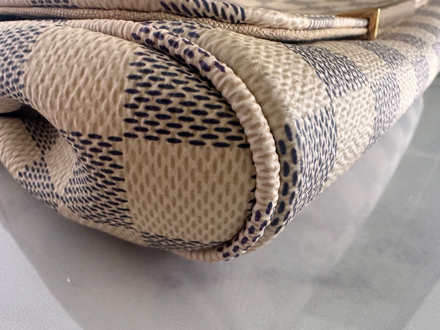 Favorite Damier Azur PM Size