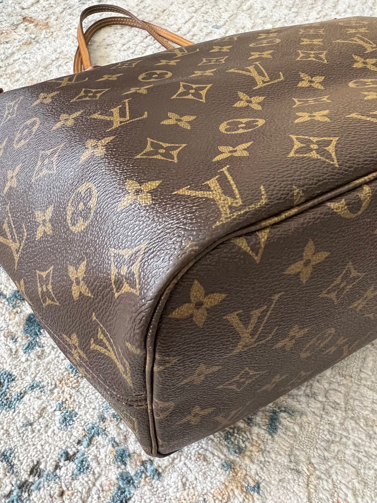 Louis Vuitton Neverful Mm size Monogram