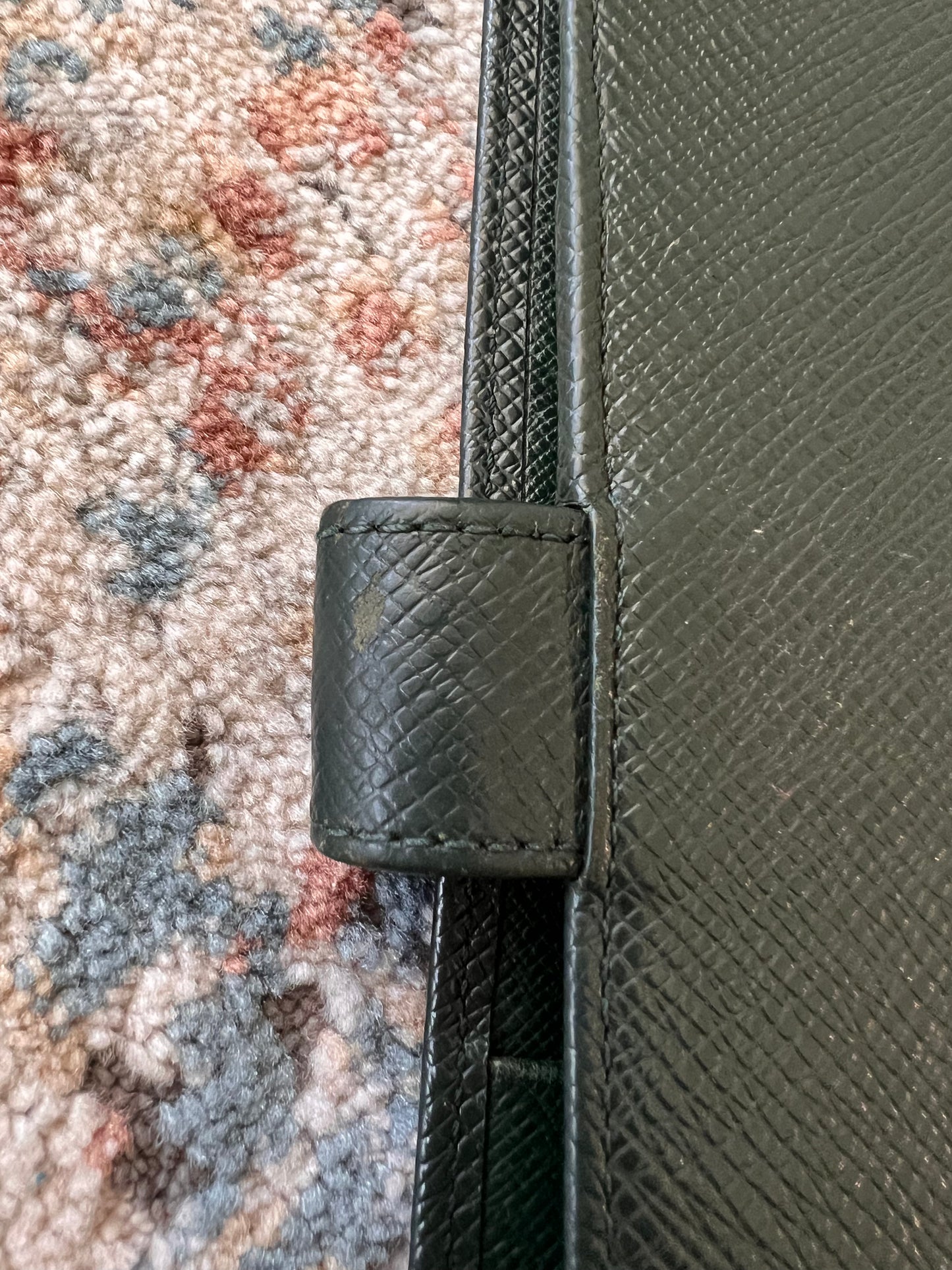 Louis Vuitton Agenda MM Size Taiga leather