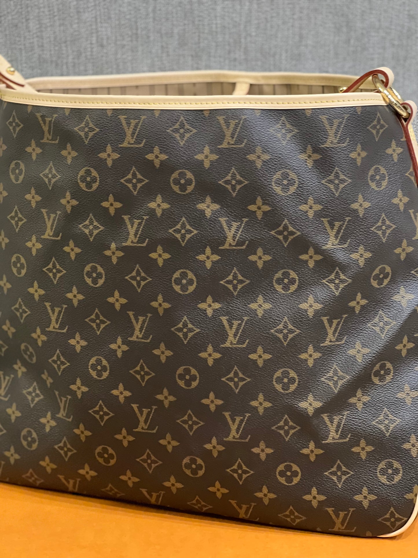 PREOWNED LOUIS VUITTON Delightful GM size monogram