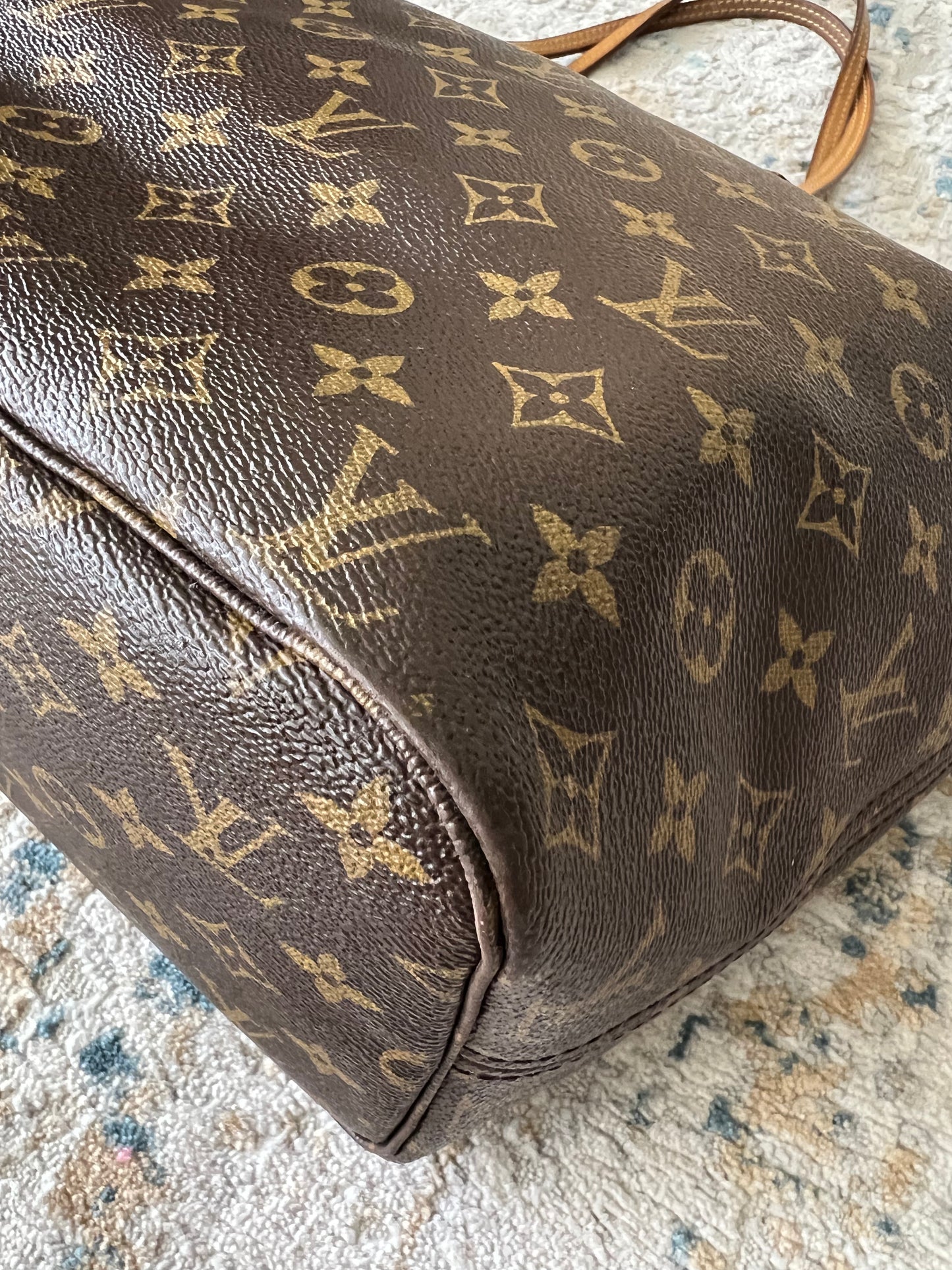 Louis Vuitton Neverful Mm size Monogram