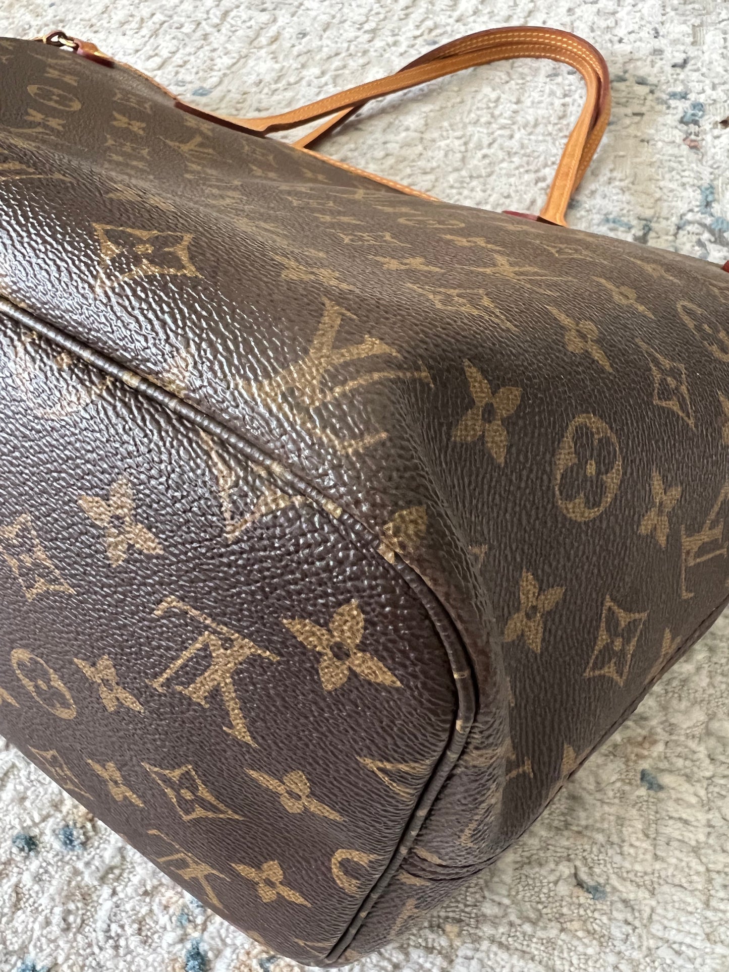 Louis Vuitton Neverful MM size Monogram