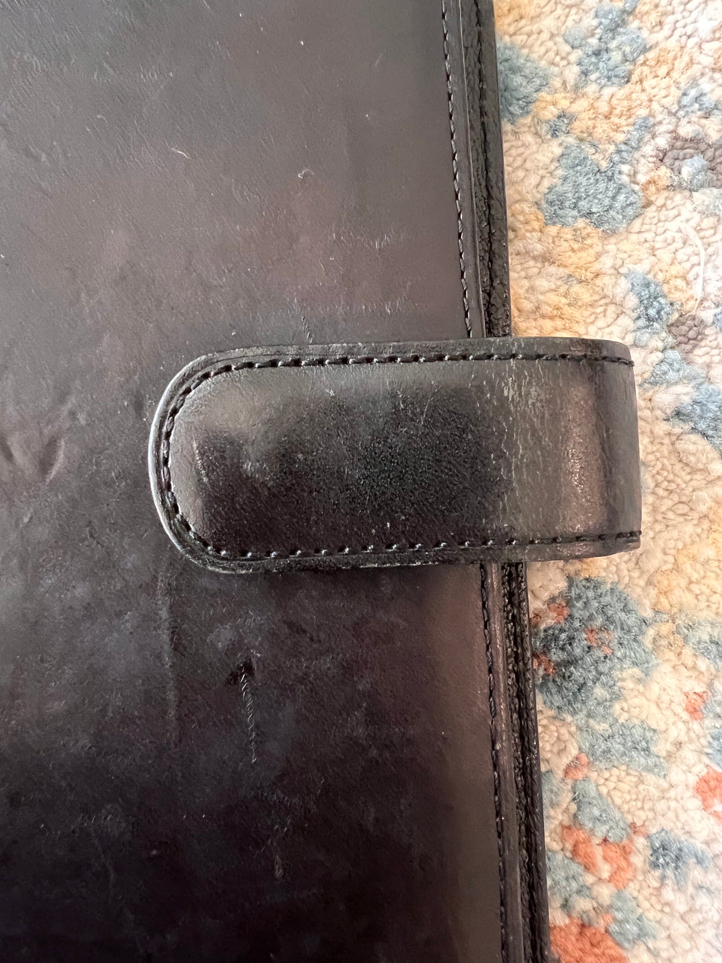 Louis Vuitton Agenda Mm black