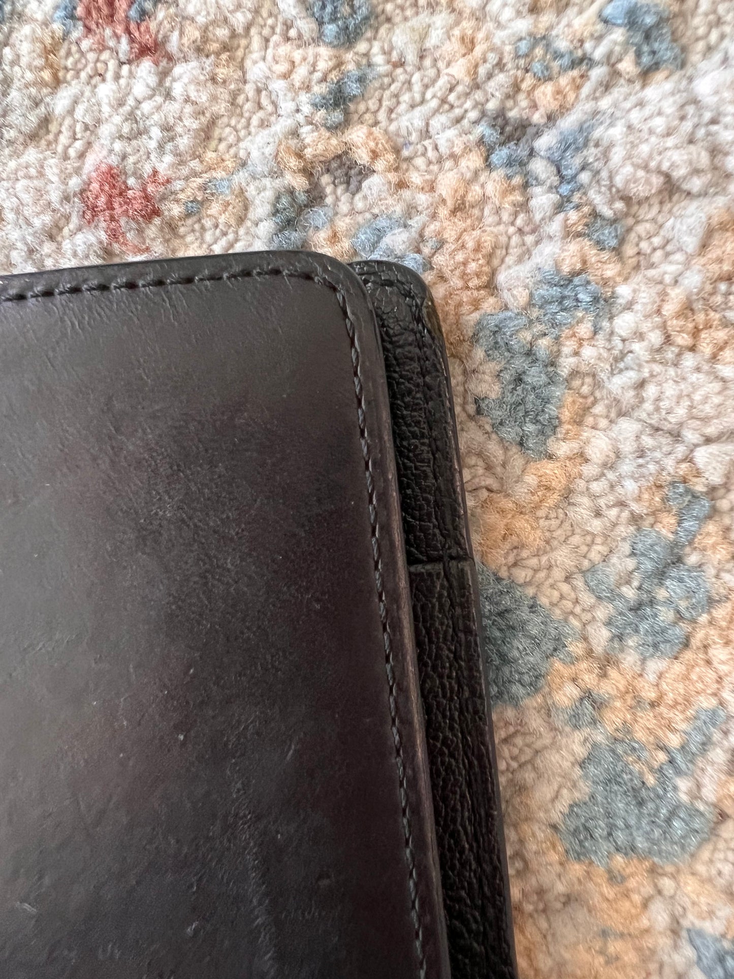 Louis Vuitton Agenda Mm black