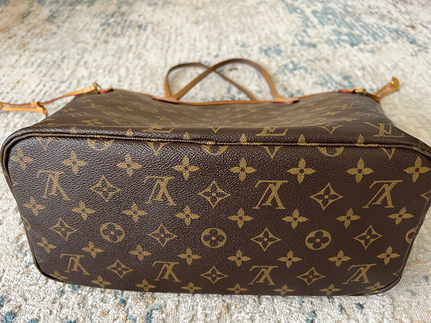 Louis Vuitton Neverful Mm size Monogram