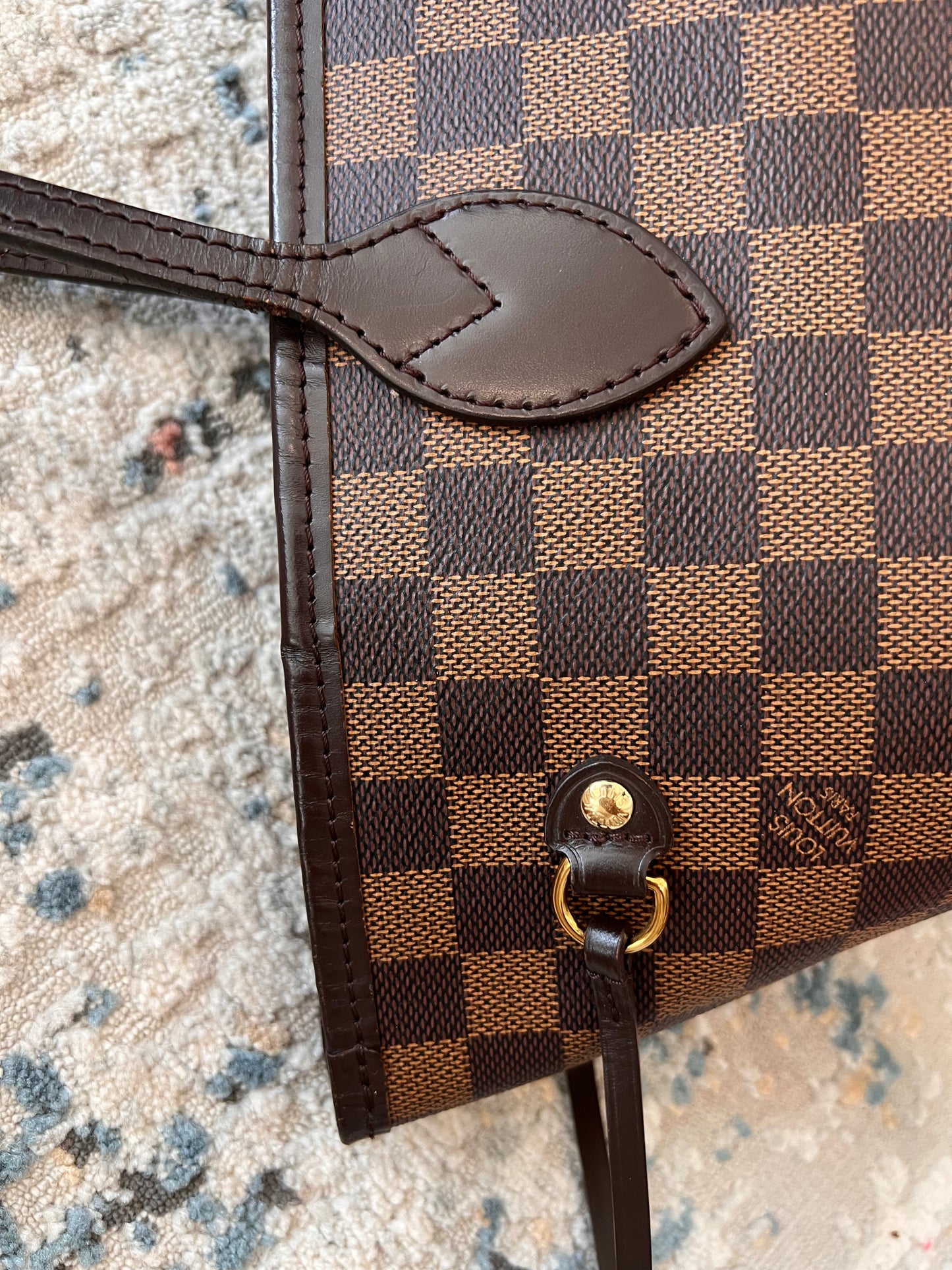 Louis Vuitton Neverful MM Size Damier Ebene